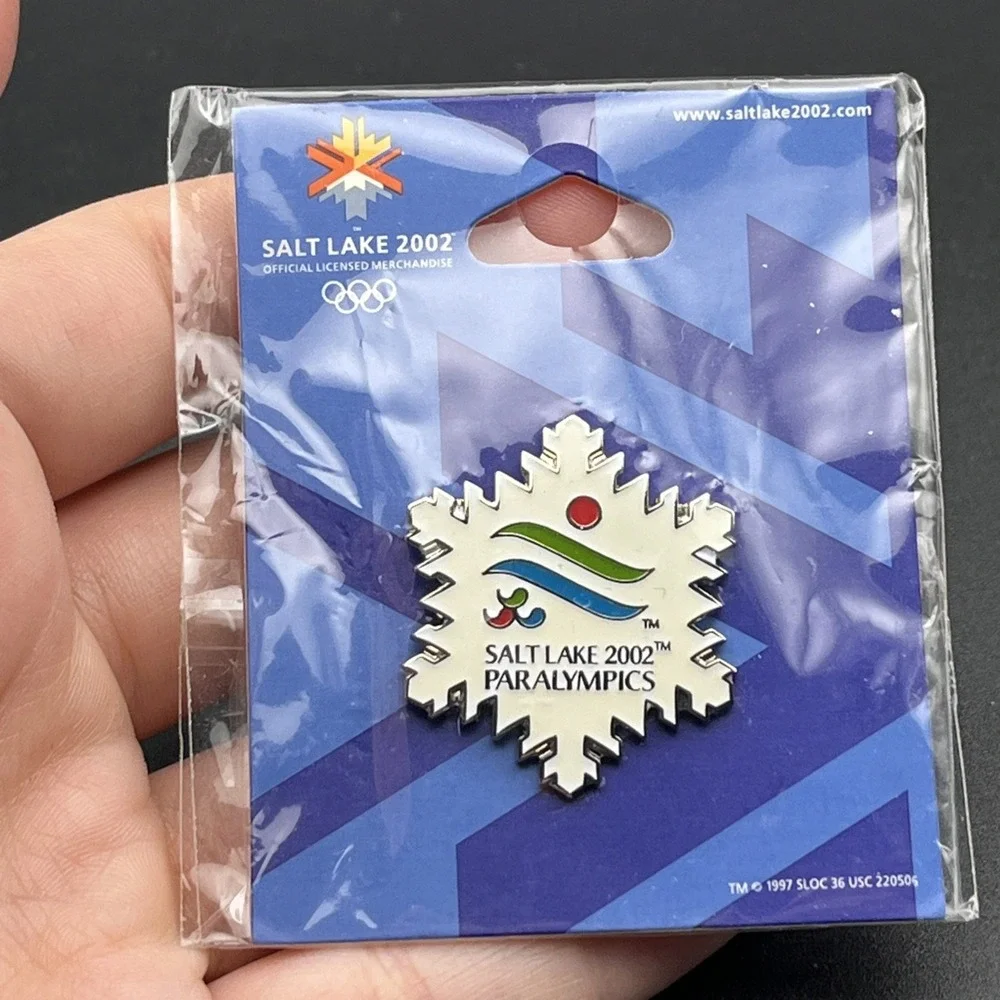 2002 Salt Lake City Olympics Paralympics Snowflake Lapel Hat Pin